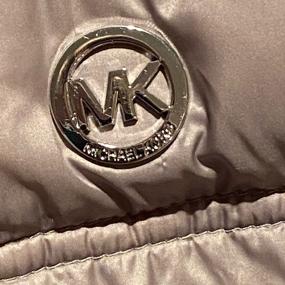 Michael Kors down bomber jacket, detachable hood - Picture 4 of 8